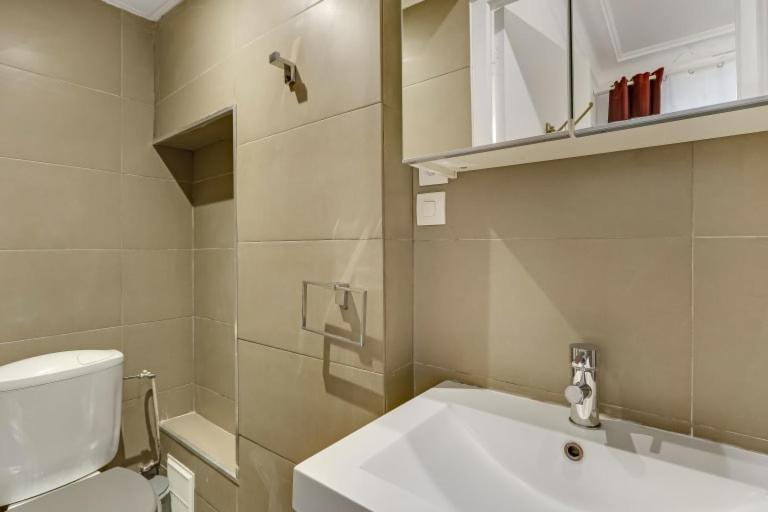 A Sweet Studio In Montparnasse - Boulevard Du Montparnasse ปารีส ภายนอก รูปภาพ